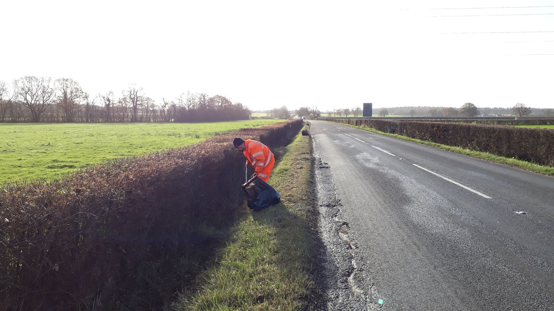 Another 150 bags of rubbish collected from Wiltshire roads GHR Salisbury